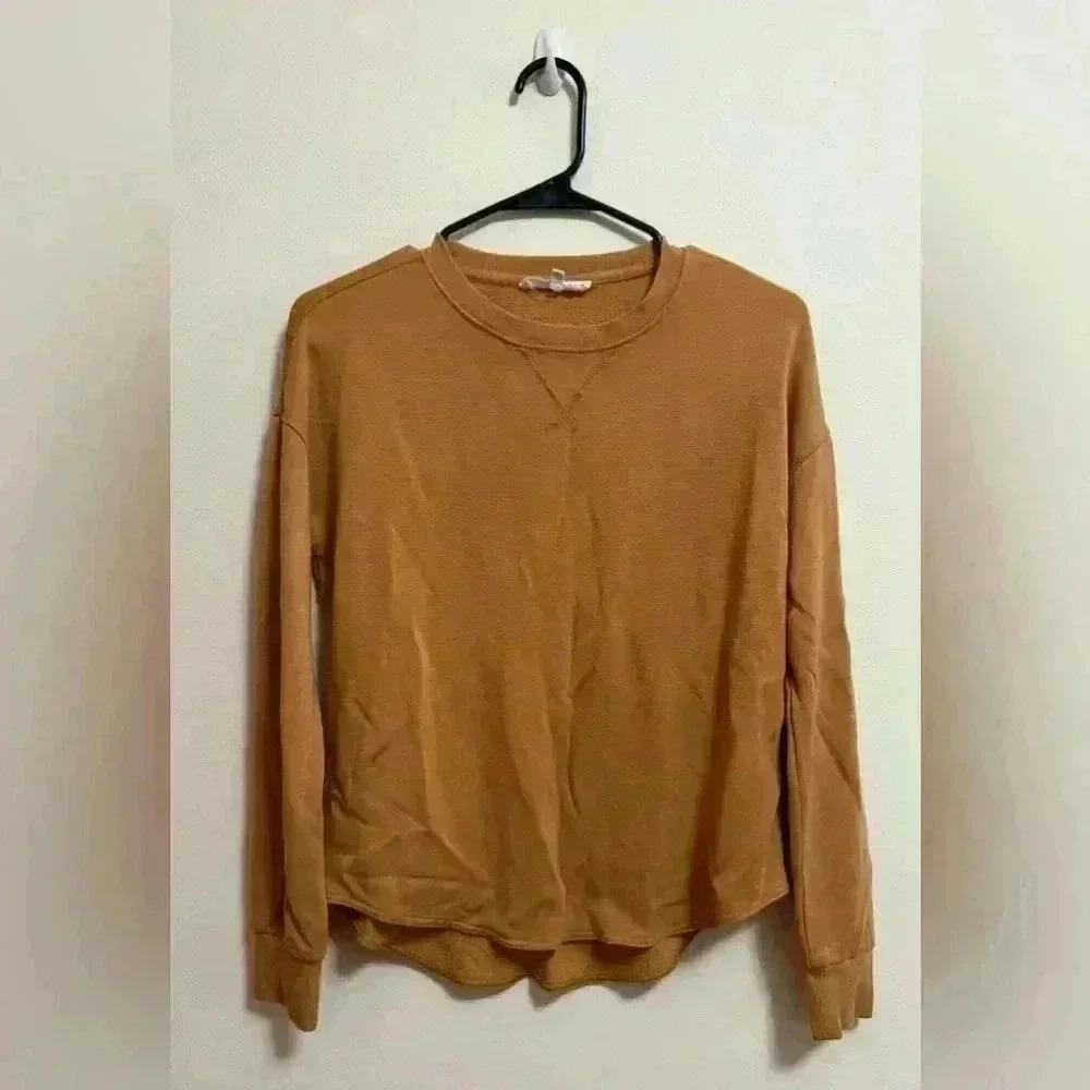 Workshop Republic Clothing - Women’s Tan Crewneck Super Soft Pull Over Top -‎ XS
